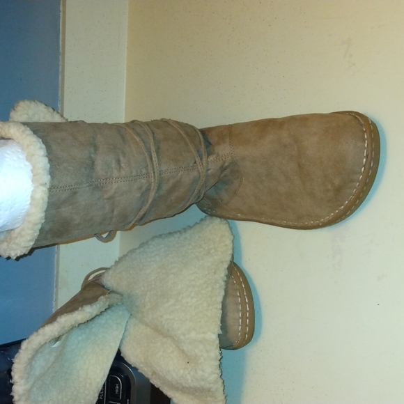 AIR WALK SUEDE MOCCASINS BOOTS SIZE 12 - Picture 4 of 10